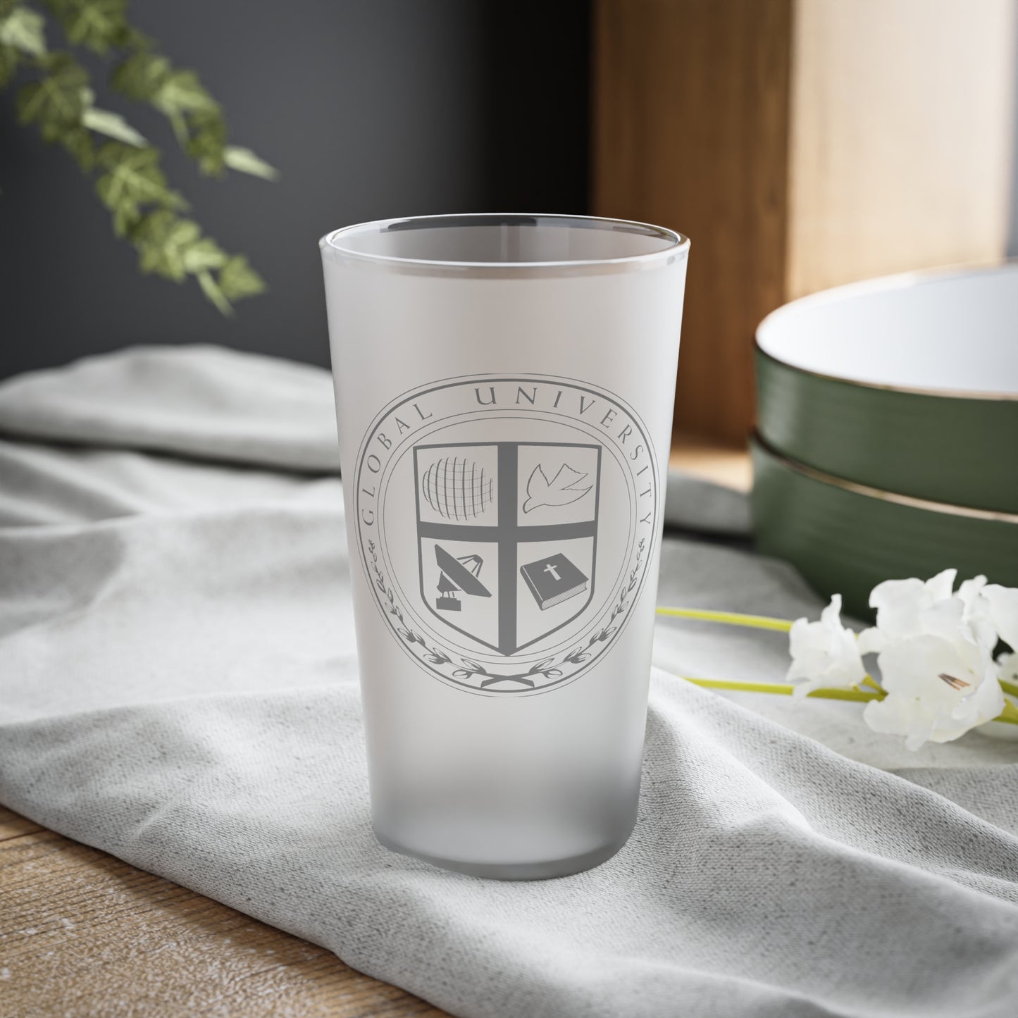 Global University Seal Frosted Glass, 16oz